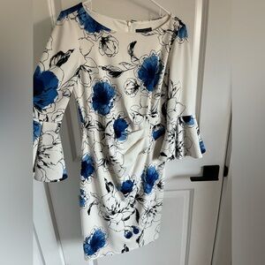 Jessica Howard Blue and White Floral Long Sleeve Dress